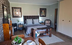 Meadow View Guest Cottage